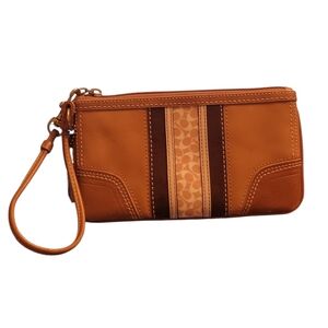 🤎✨ Coach Leather Wristlet in Tan & Brown with Signature Stripe 👜🤎
